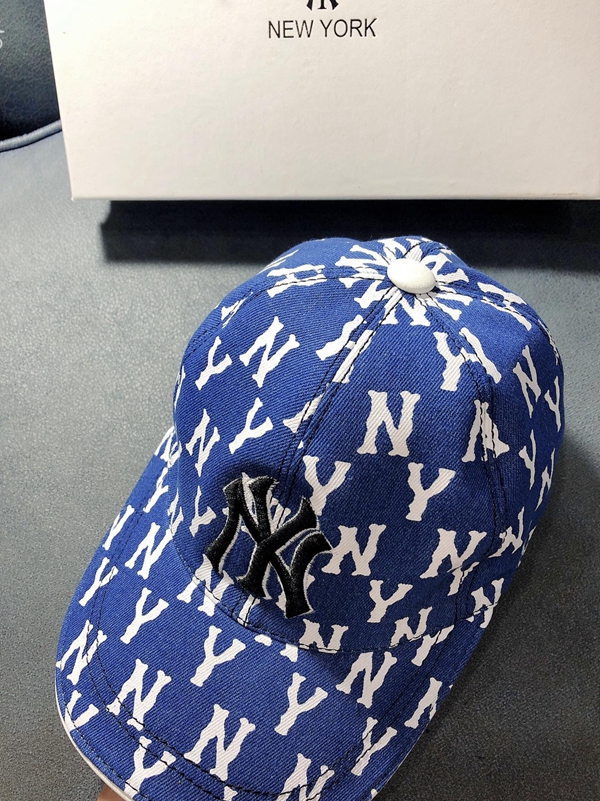 ブランド帽子正面デザイン